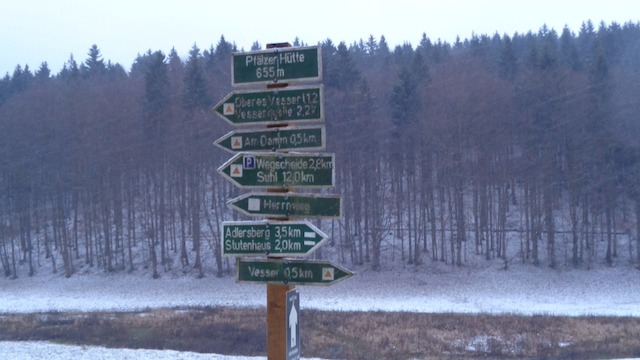 Vesser, oberes Vessertal, Winter, Schnee, kalt, Frost, Wald, Wanderweg, Nebel